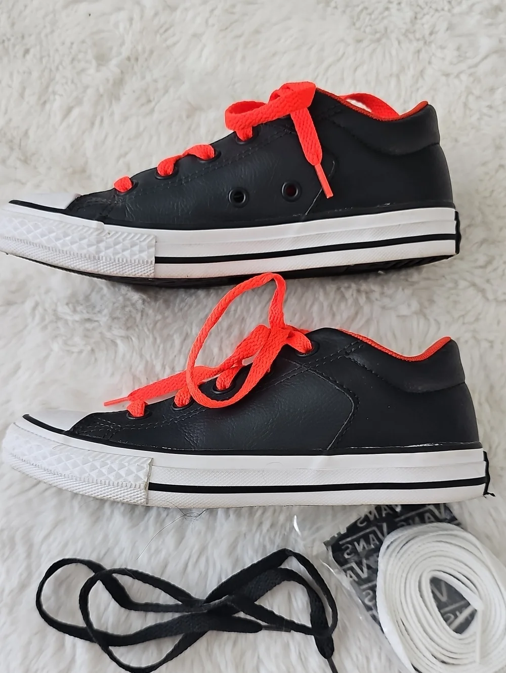 Like New Converse Black Sneakers with Bright Orange Accents Youth Sz 1
